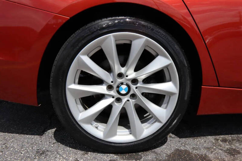 2018 BMW 3 Series 320i