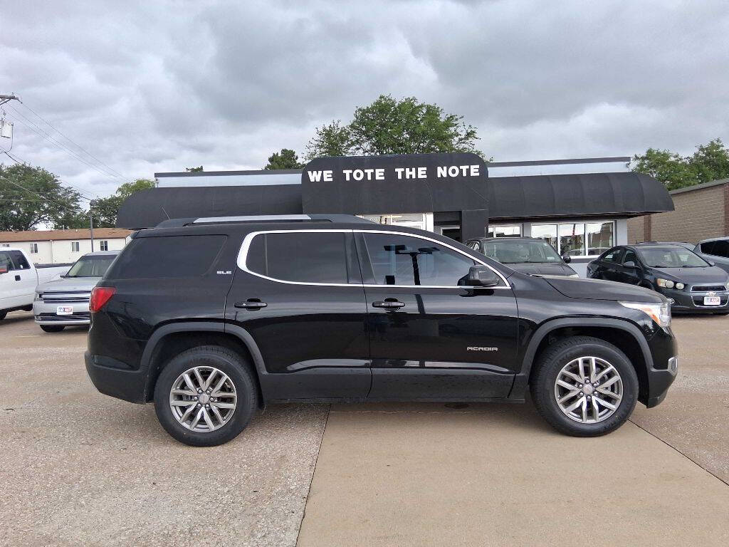 Black 2018 GMC Acadia SLE-2 SLE-2 4dr SUV 1