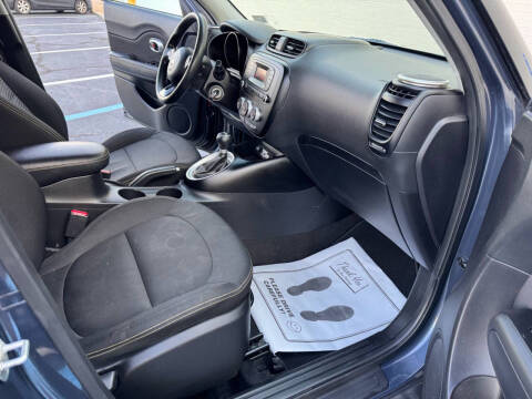 2014 Kia Soul +