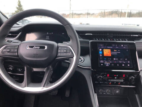 2024 Jeep Grand Cherokee Laredo