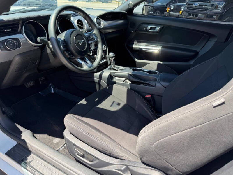 2020 Ford Mustang