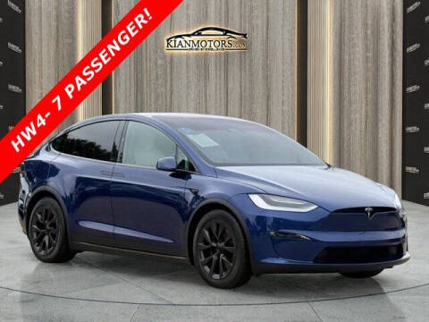 2023 Tesla Model X Standard Range