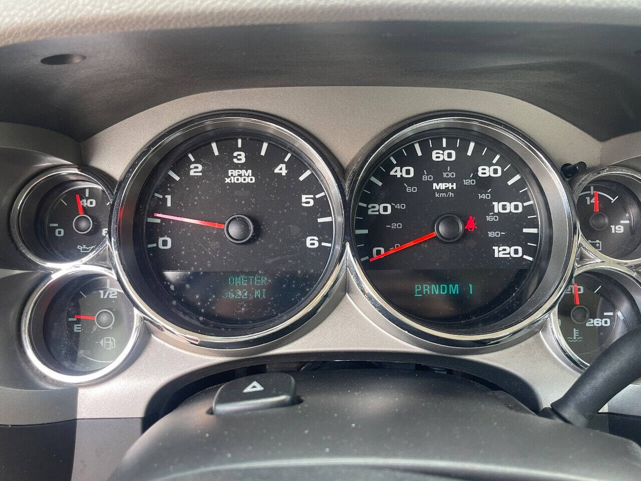 2013 CHEVROLET Silverado Pickup - $12,900