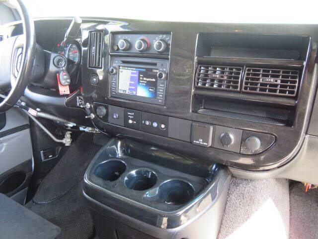 2017 Chevrolet Express 2500