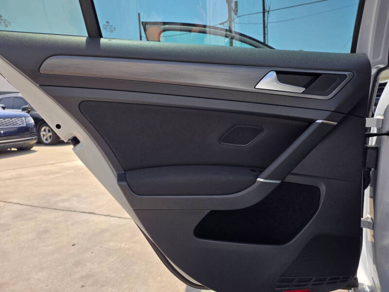 2019 Volkswagen e-Golf SE