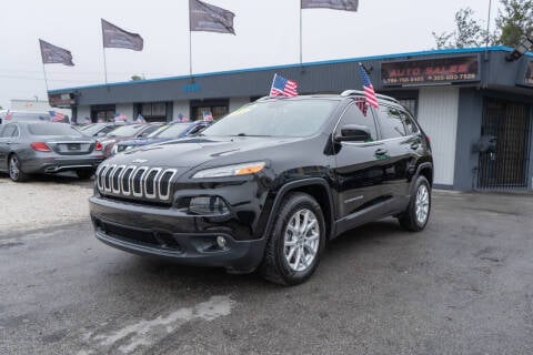 2018 Jeep Cherokee for sale at CABRERA AUTO SALES in Hialeah Gardens FL