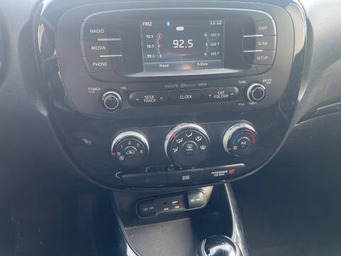 2016 Kia Soul +