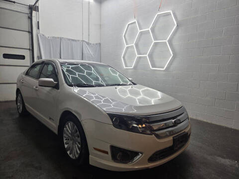 2012 Ford Fusion Hybrid for sale at Skyline Luxury Motors in Buffalo Grove IL