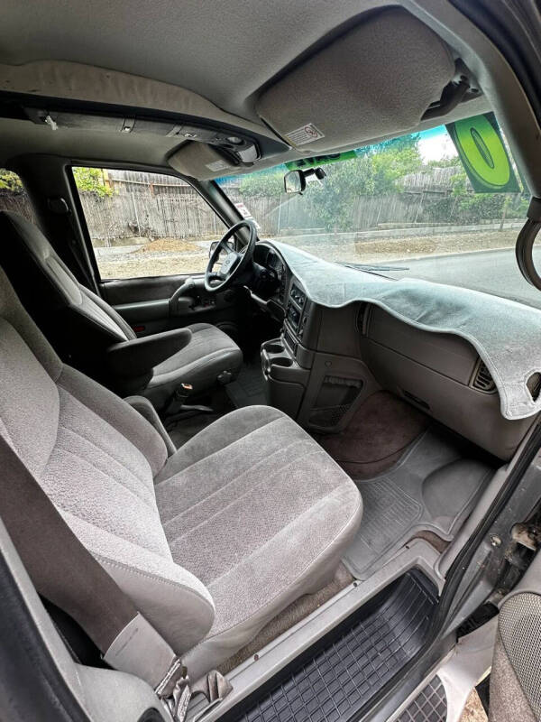 2000 Chevrolet Astro