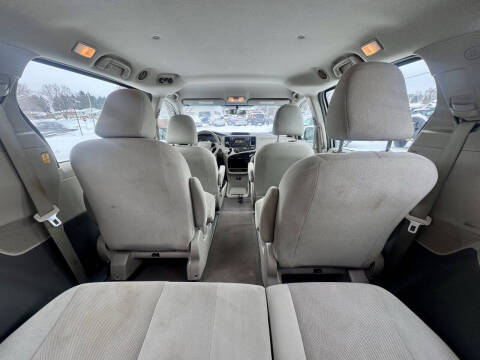 2013 Toyota Sienna L 7-Passenger