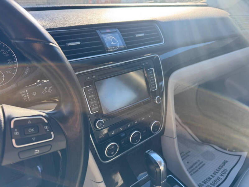 2014 Volkswagen Passat 2.0L TDI SEL Premium