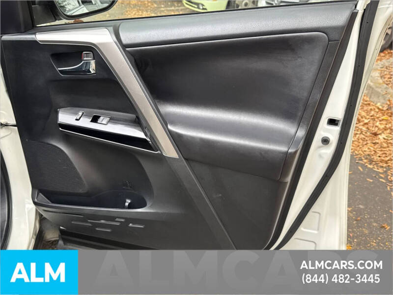 2017 Toyota RAV4 Hybrid Limited