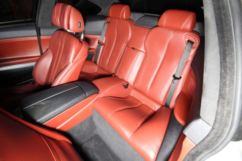 2012 BMW 6 Series 650i xDrive