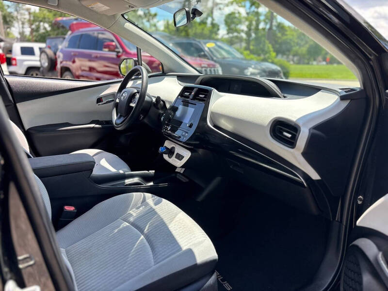 2016 Toyota Prius Two