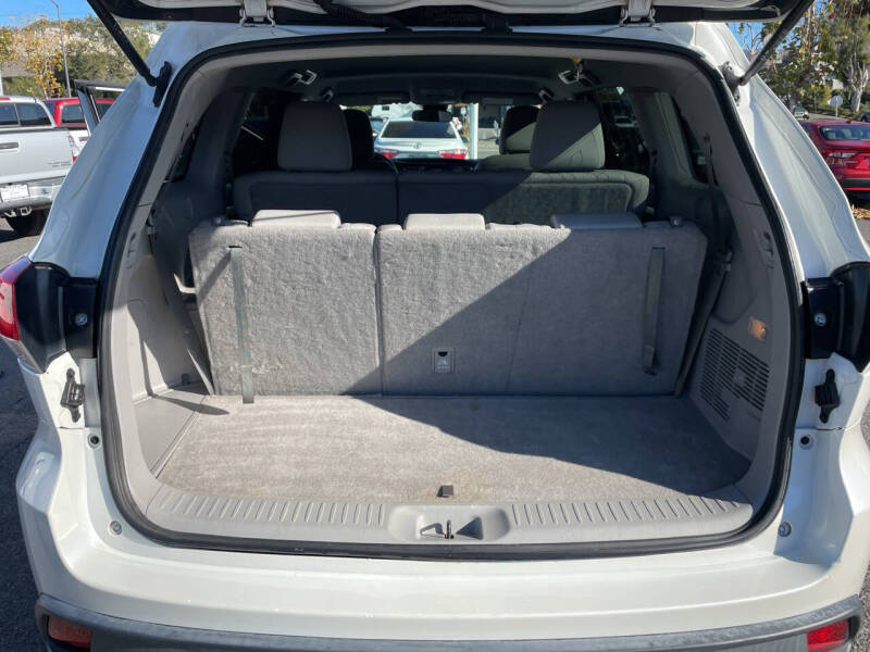 2019 Toyota Highlander LE Plus