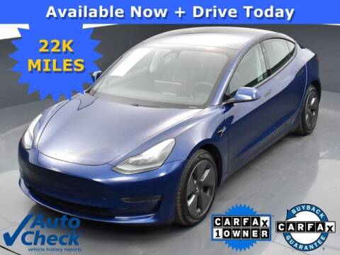 2021 Tesla Model 3 for sale at CTCG AUTOMOTIVE in Newark NJ