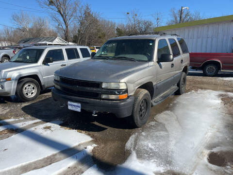 2000 Chevrolet Tahoe for sale at Simmons Auto Sales in Denison TX