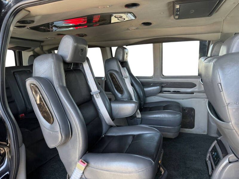 2019 GMC Savana 2500