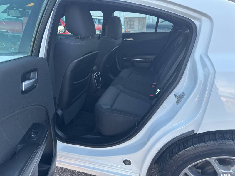 2017 Dodge Charger SXT