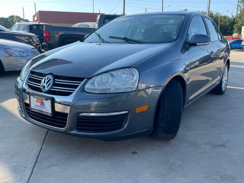 2009 Volkswagen Jetta for sale at EURO MOTORS AUTO DEALER INC in Champaign IL