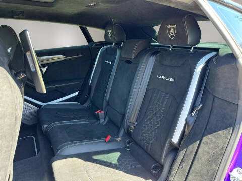 2024 Lamborghini Urus Performante