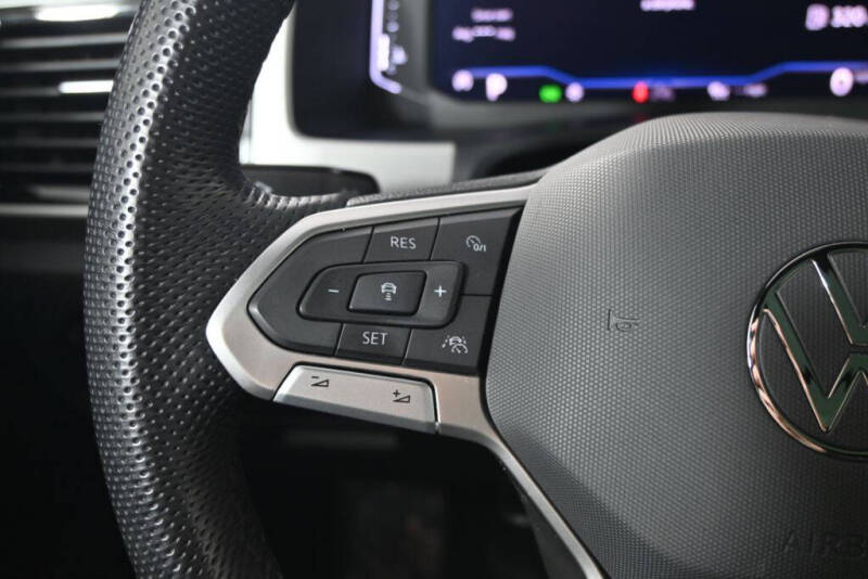 2023 Volkswagen Atlas Cross Sport V6 SEL R-Line Black 4Motion