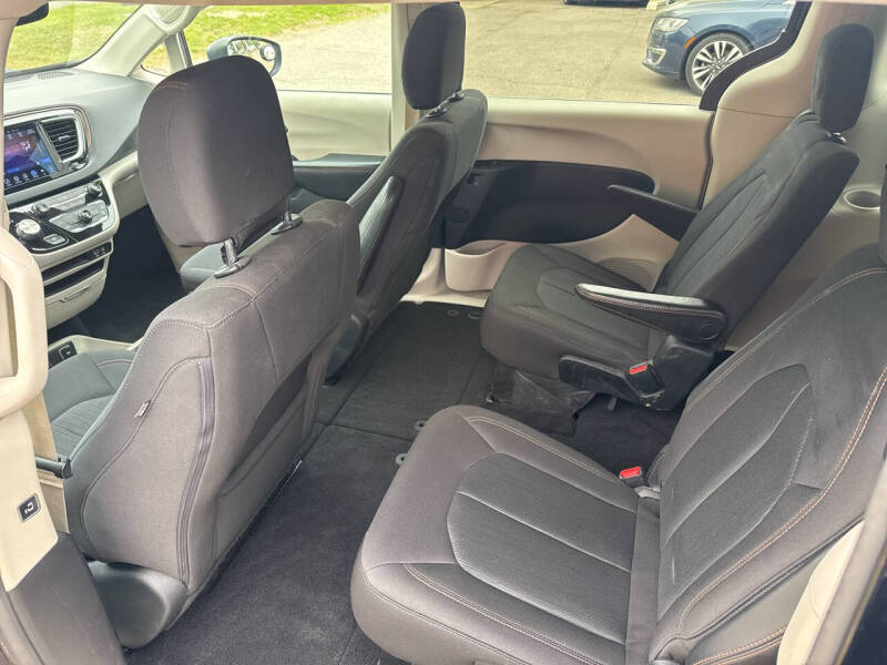 2017 Chrysler Pacifica Touring