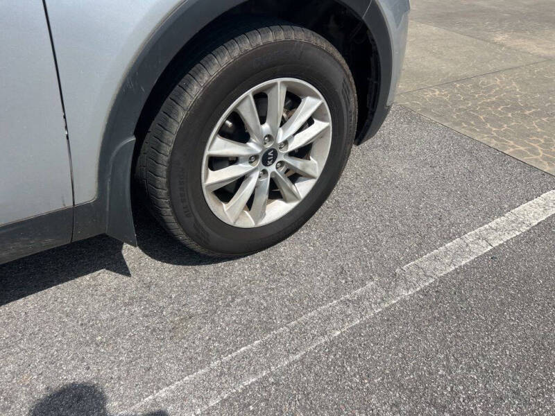 2019 Kia Sorento L