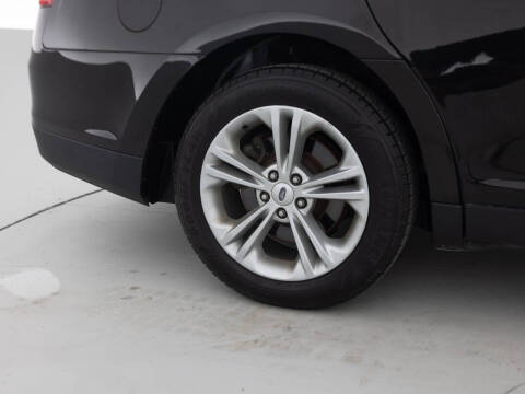 2014 Ford Taurus SEL