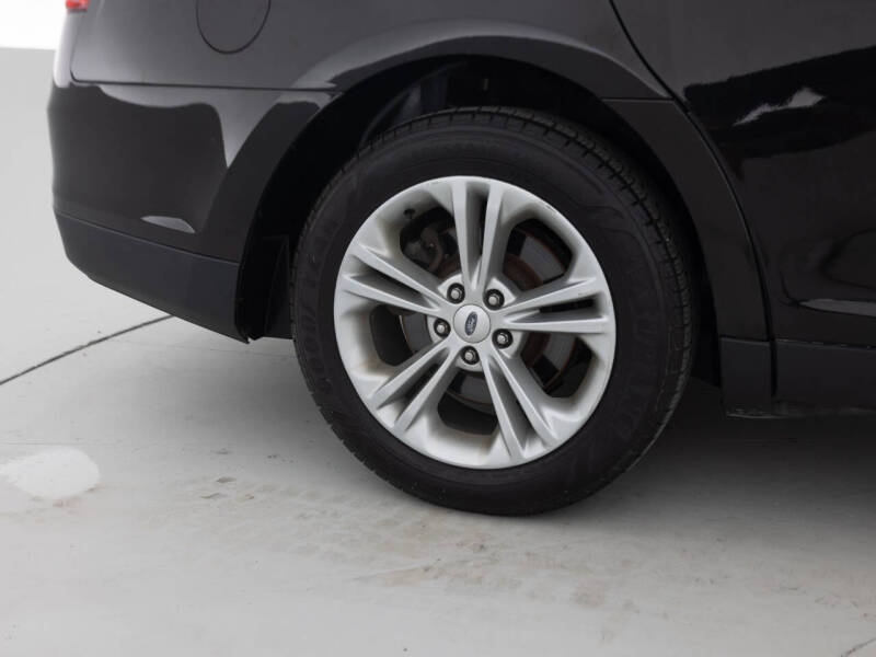 2014 Ford Taurus SEL