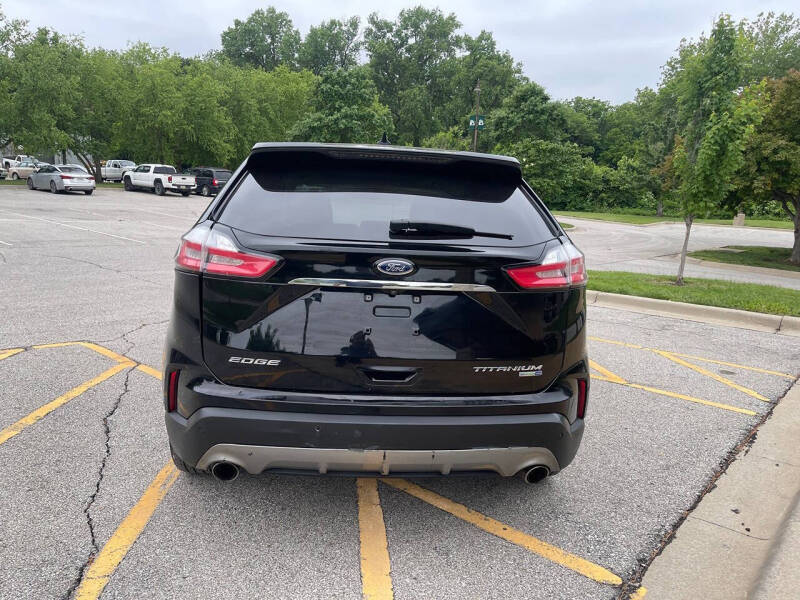 2020 Ford Edge Titanium