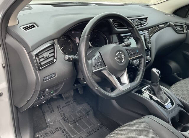 2021 Nissan Rogue Sport SV