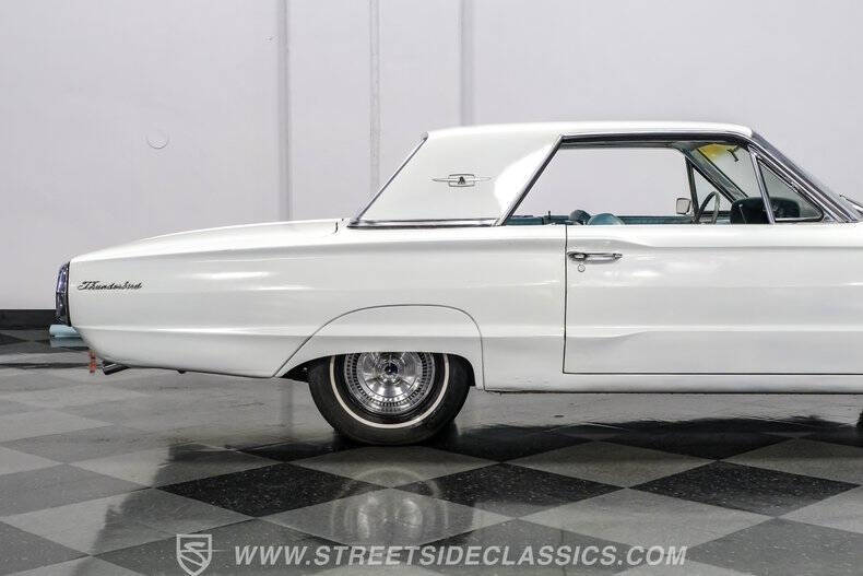 1965 Ford Thunderbird