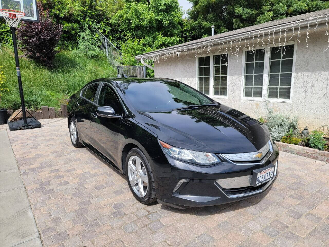 Black 2018 Chevrolet Volt LT LT 4dr Hatchback 2