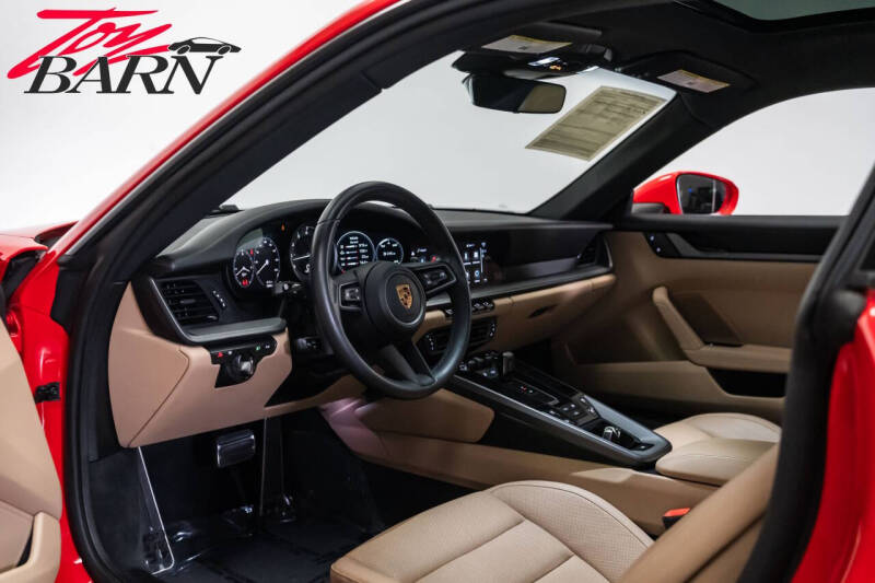 2022 Porsche 911 Carrera