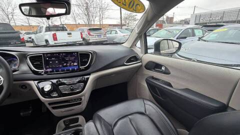 2023 Chrysler Pacifica Touring L