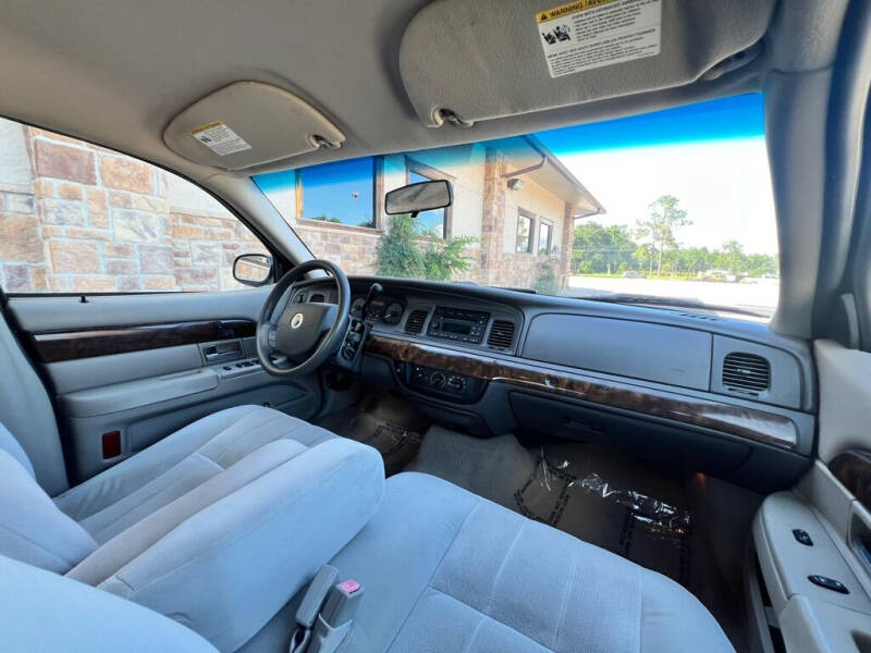 2008 Mercury Grand Marquis GS photo 14