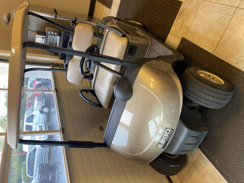 2016 E-Z-GO RXV