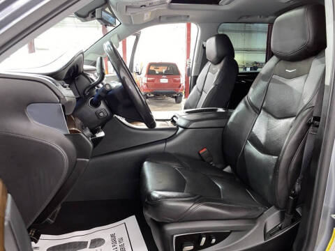 2020 Cadillac Escalade Luxury