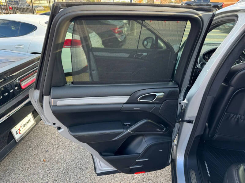 2012 Porsche Cayenne Turbo