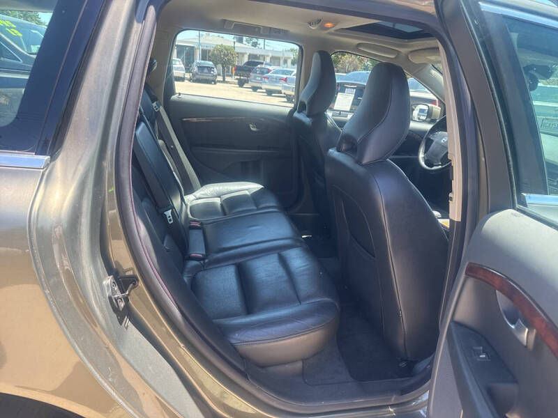 2009 Volvo V70 3.2