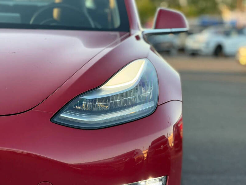 2018 Tesla Model 3 Performance