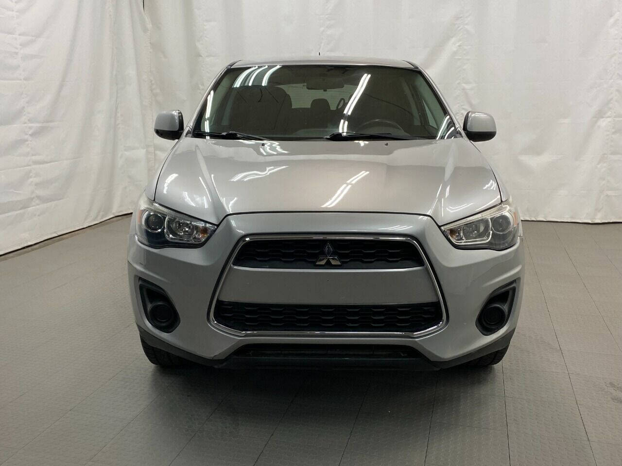 2015 Mitsubishi Outlander Sport ES 4dr Crossover CVT - Silver exterior view 3