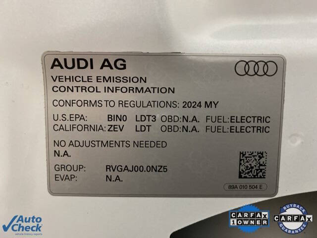 2024 Audi Q4 e-tron quattro Premium Plus 50