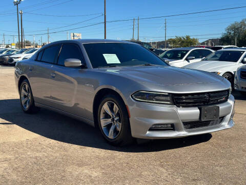 2016 Dodge Charger SXT
