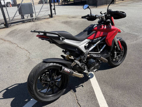 2015 Ducati Hyperstrada