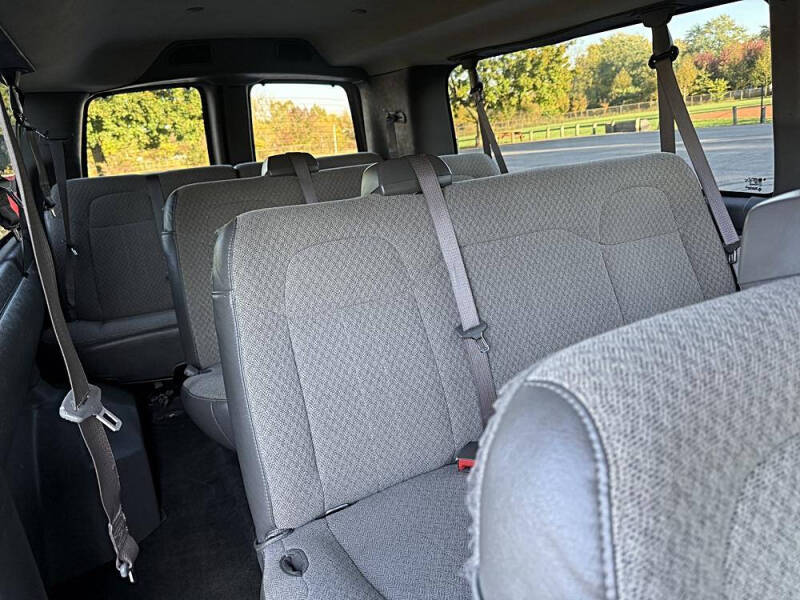 2017 Chevrolet Express LT 3500