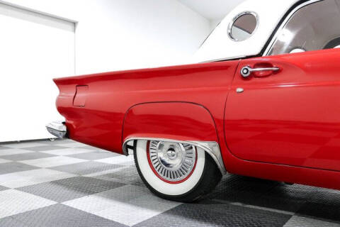 1957 Ford Thunderbird