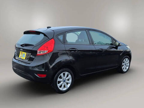 2013 Ford Fiesta SE