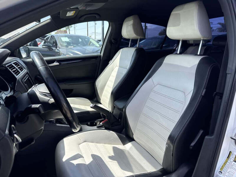 2015 Volkswagen Jetta